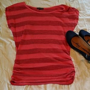 Striped coral top